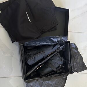 Saint Laurent women’s sandles like new